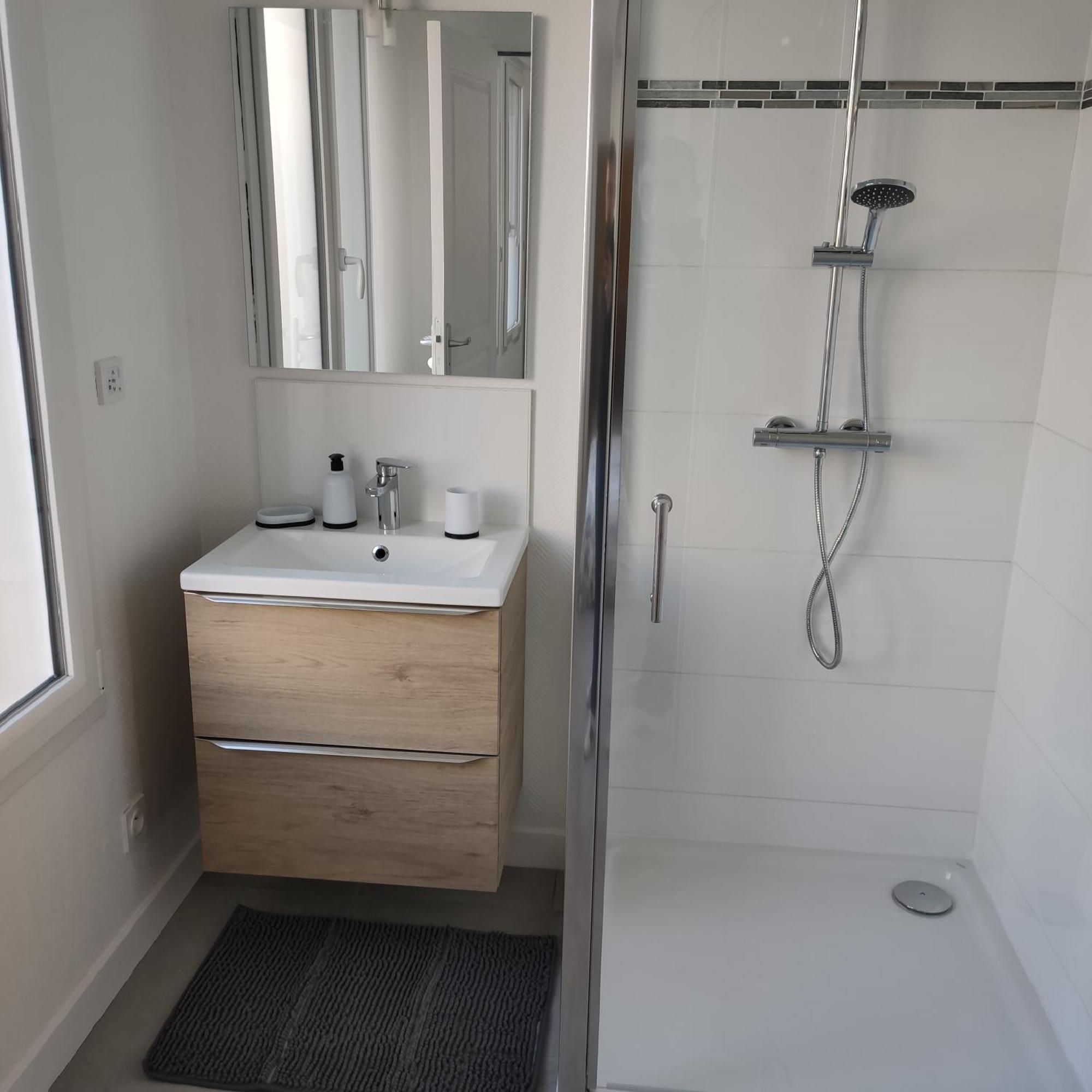 Appartement Cosy Avec Place De Parking Privee Le Mans Exterior foto